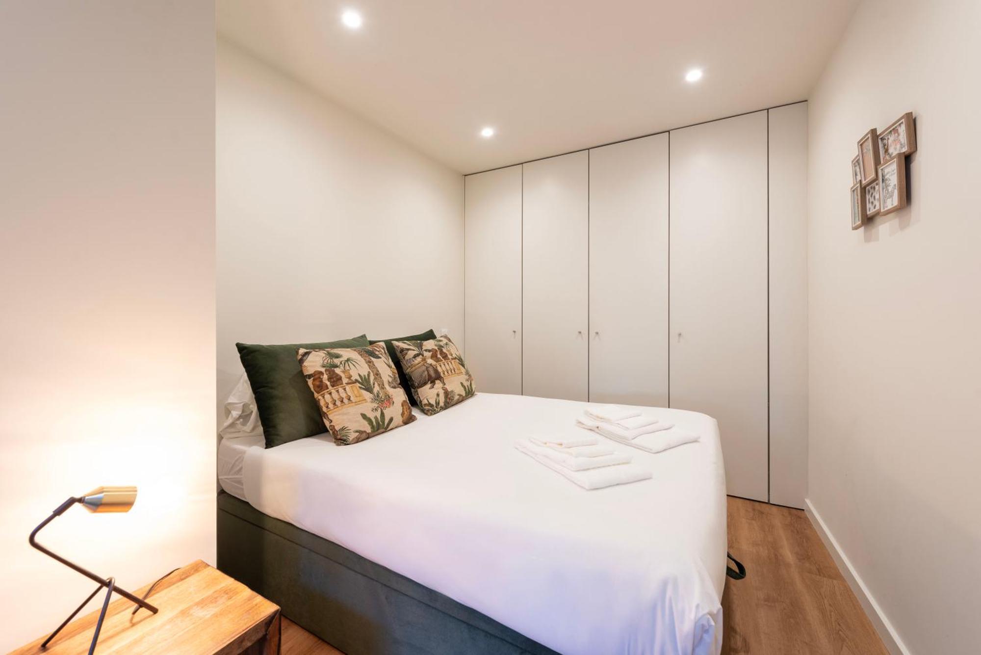 Exotic Flat With Shared Pool & Garden Apartment Порто Екстериор снимка