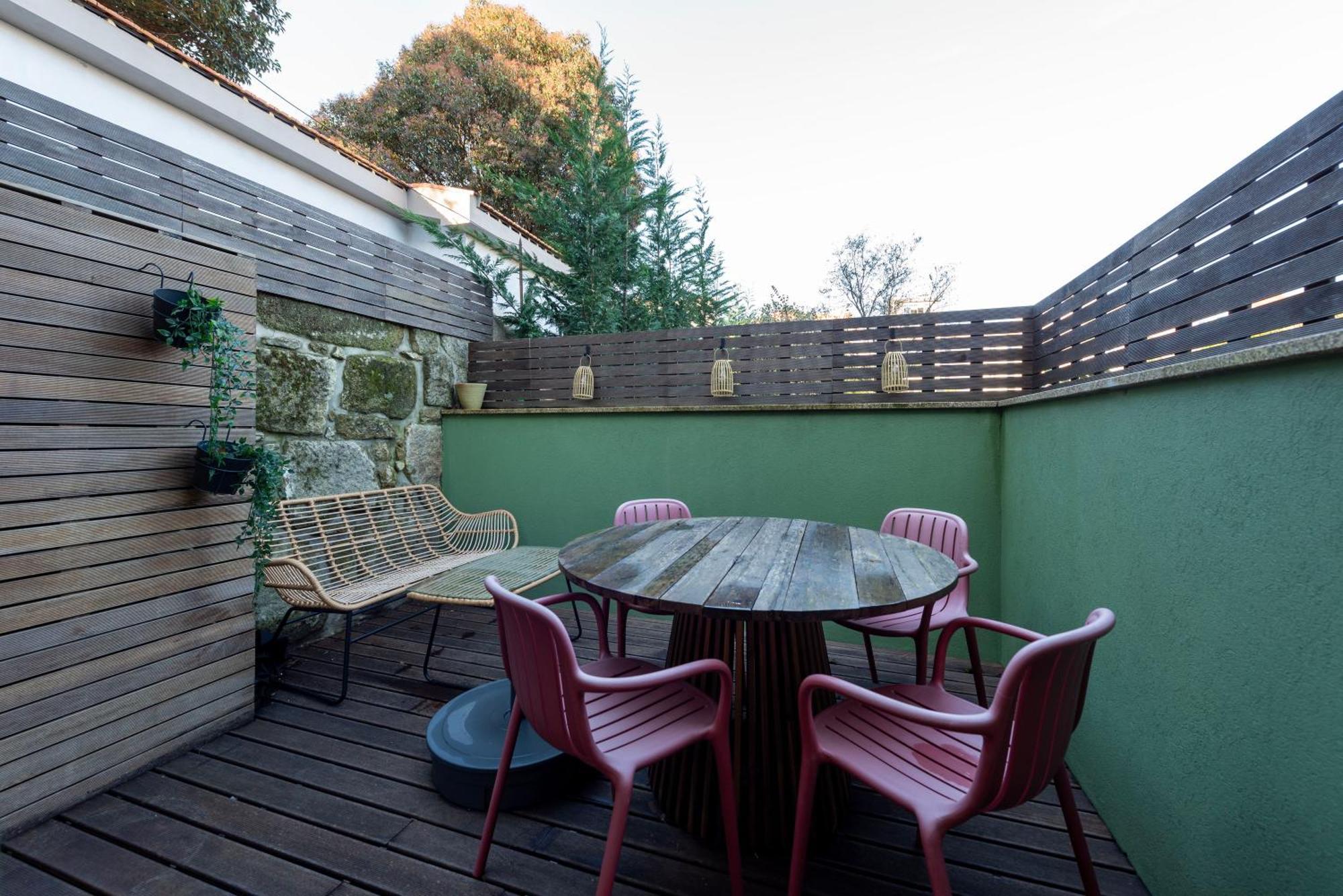 Exotic Flat With Shared Pool & Garden Apartment Порто Екстериор снимка