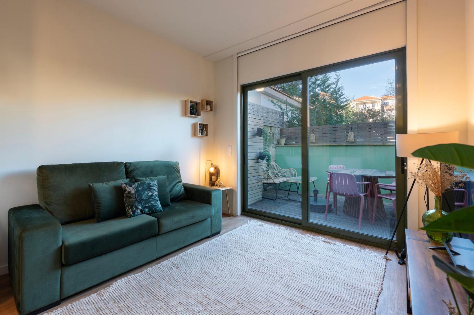 Exotic Flat With Shared Pool & Garden Apartment Порто Екстериор снимка