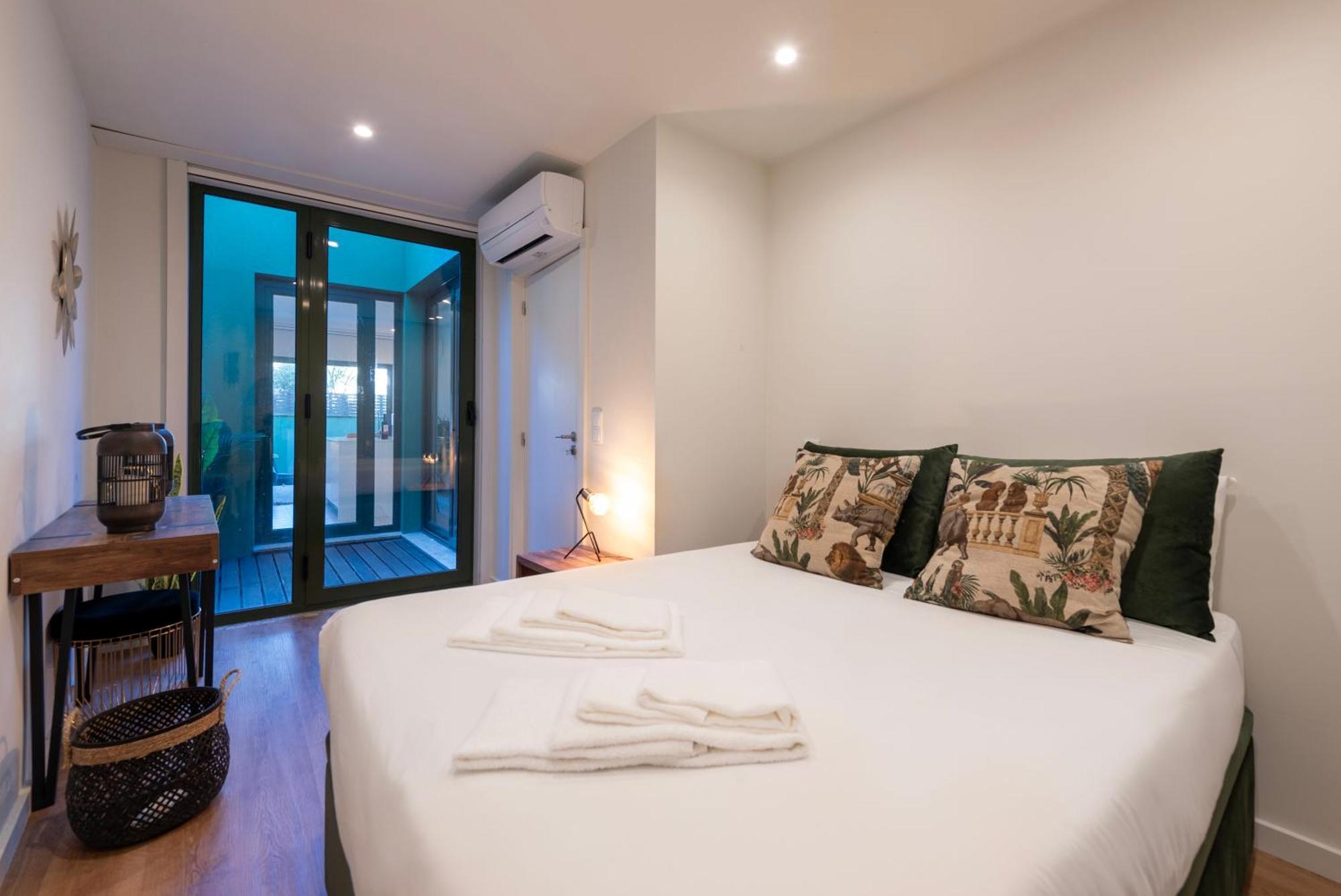 Exotic Flat With Shared Pool & Garden Apartment Порто Екстериор снимка